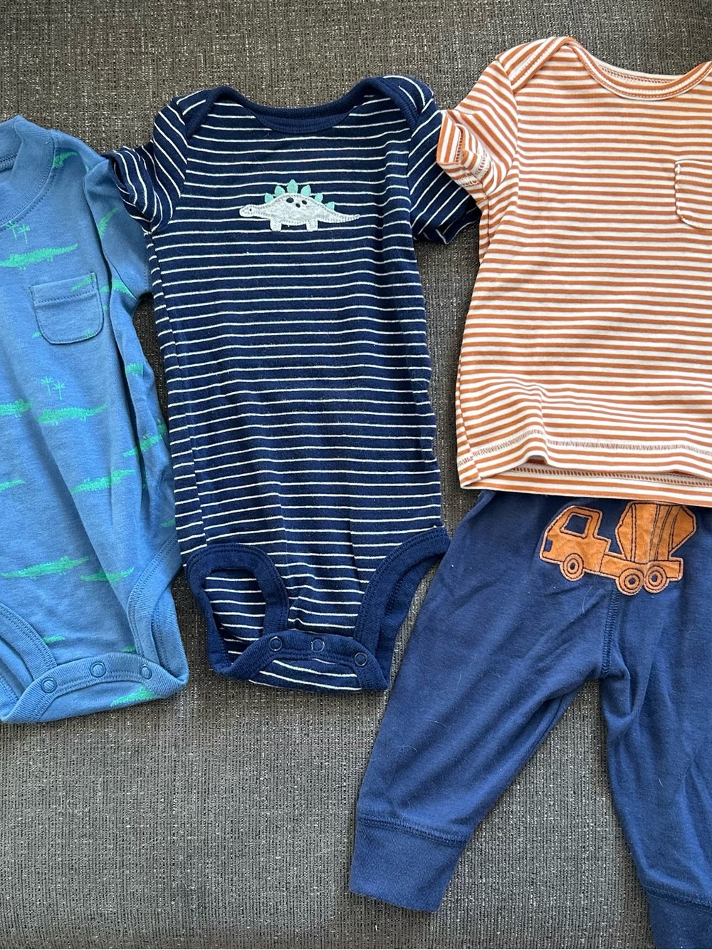 5/$25 Carters Baby Boy Lot 3-6M Dino and Alligator Onesies and Construction set